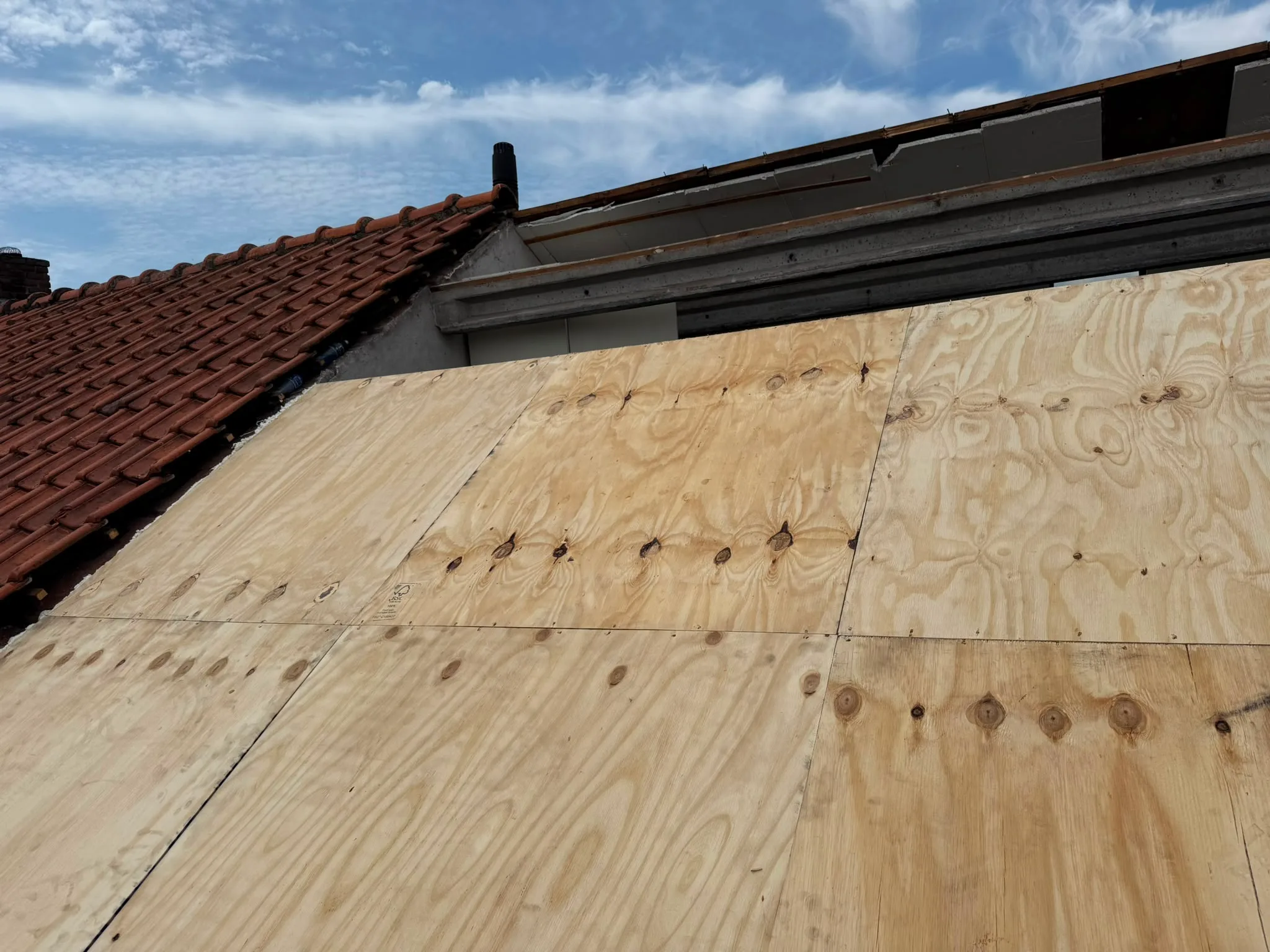 Dakelement renovatie in voortgang
